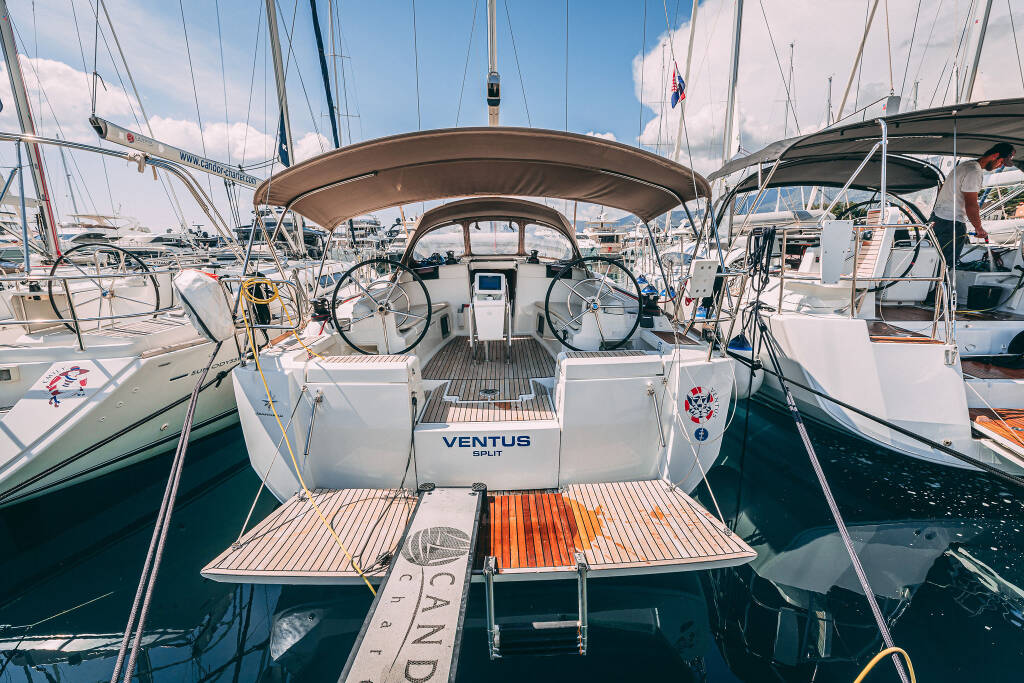 Sun Odyssey 449 Ventus