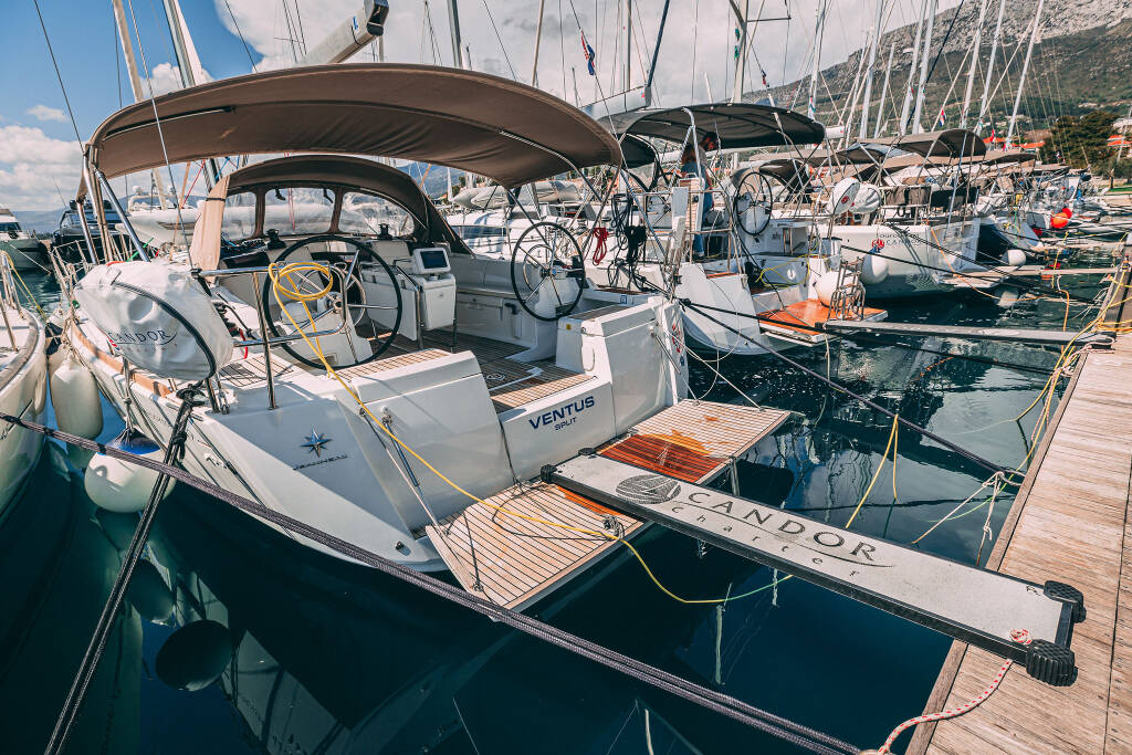 Sun Odyssey 449 Ventus
