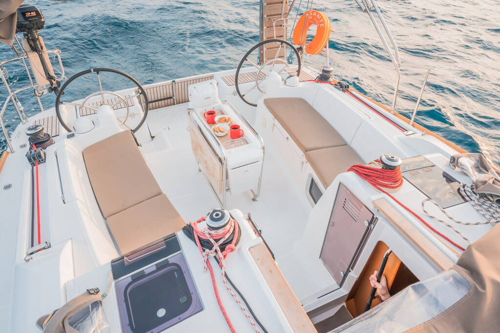 Sun Odyssey 449 Asante