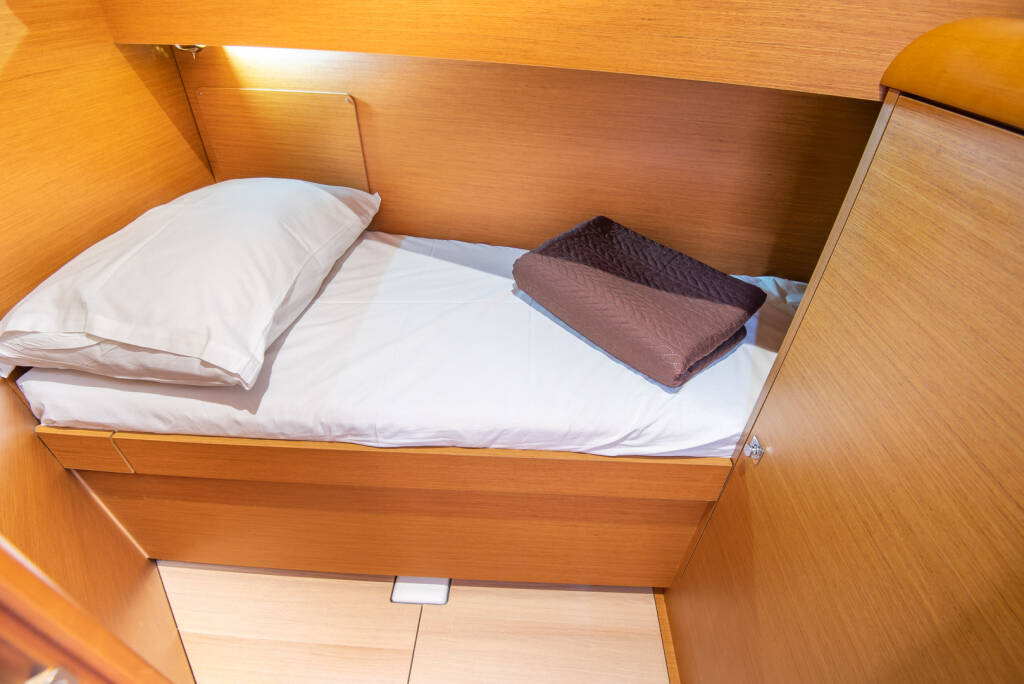 Sun Odyssey 449 Asante