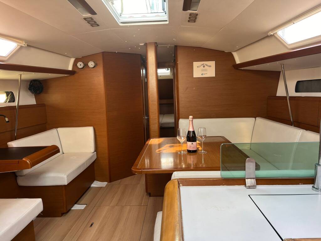Sun Odyssey 449 Sinatra