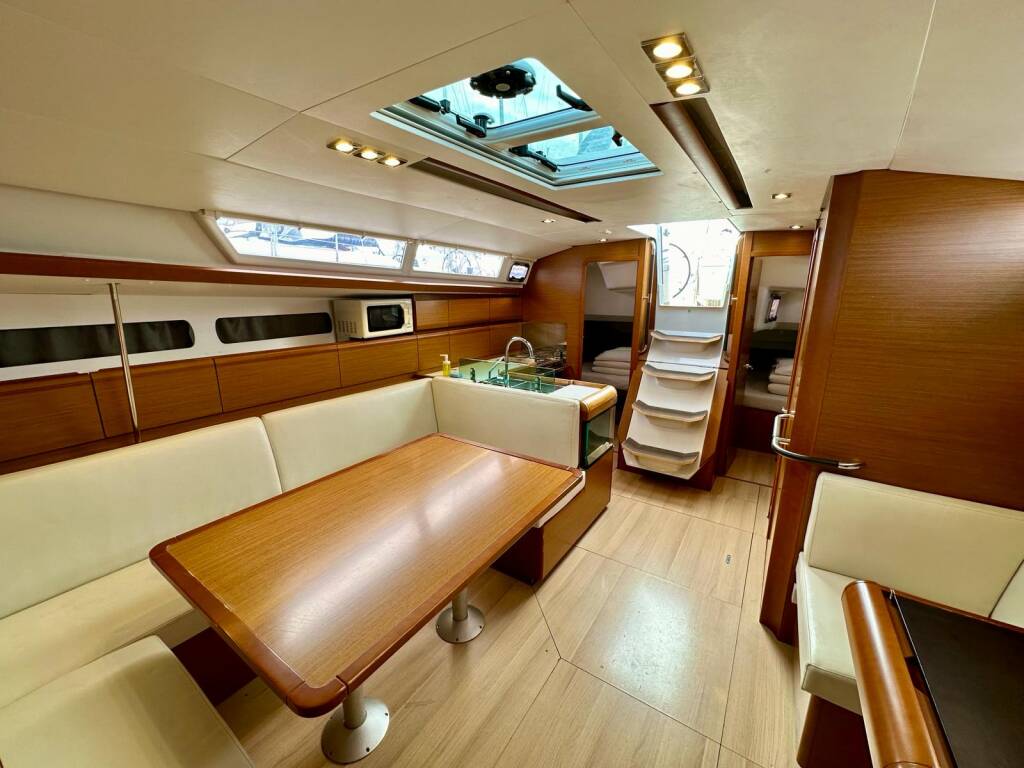 Sun Odyssey 449 Sinatra