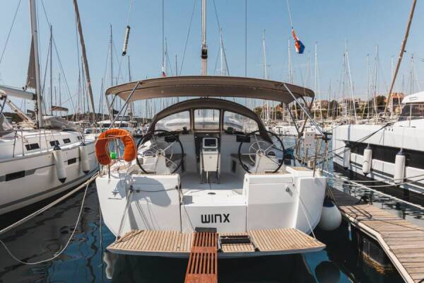 Sun Odyssey 449 • Winx