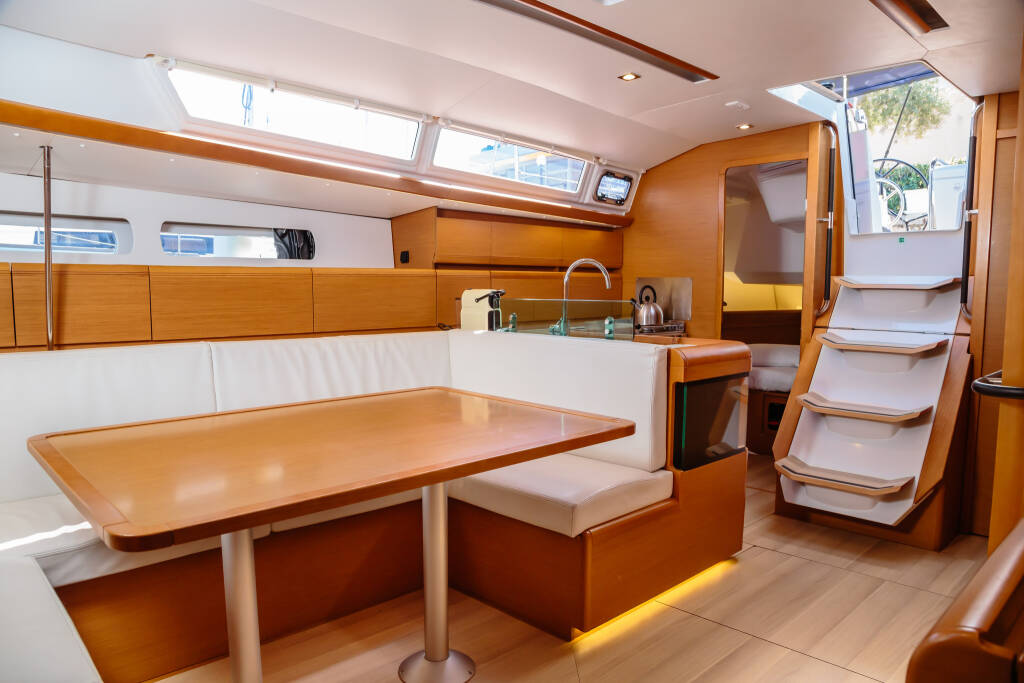 Sun Odyssey 449 Ilios - Standard line