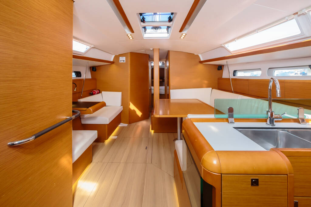 Sun Odyssey 449 Ilios - Standard line