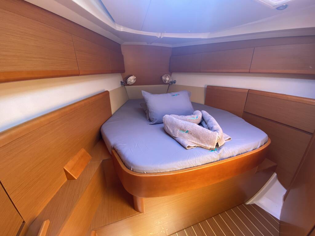 Sun Odyssey 44i Capella II