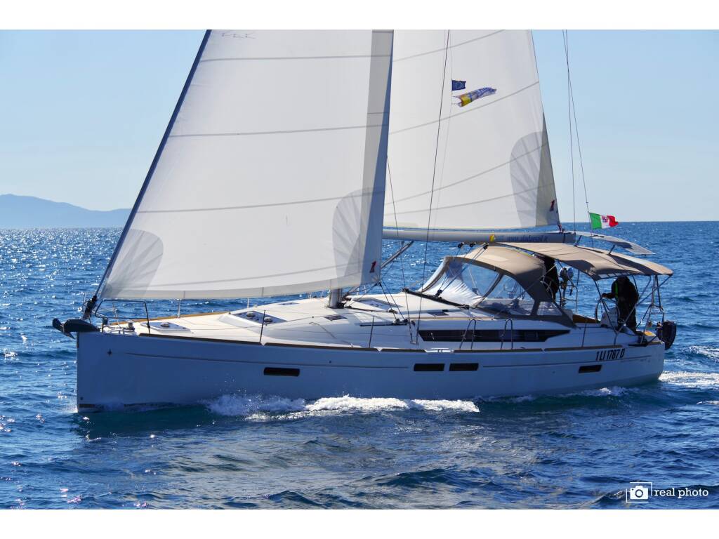 Sun Odyssey 469 Idra -  Solar Panel