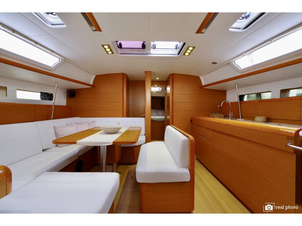 Sun Odyssey 469 Idra -  Solar Panel