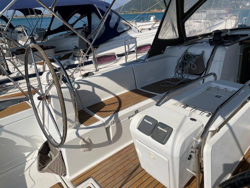 Sun Odyssey 469 ELECTRA