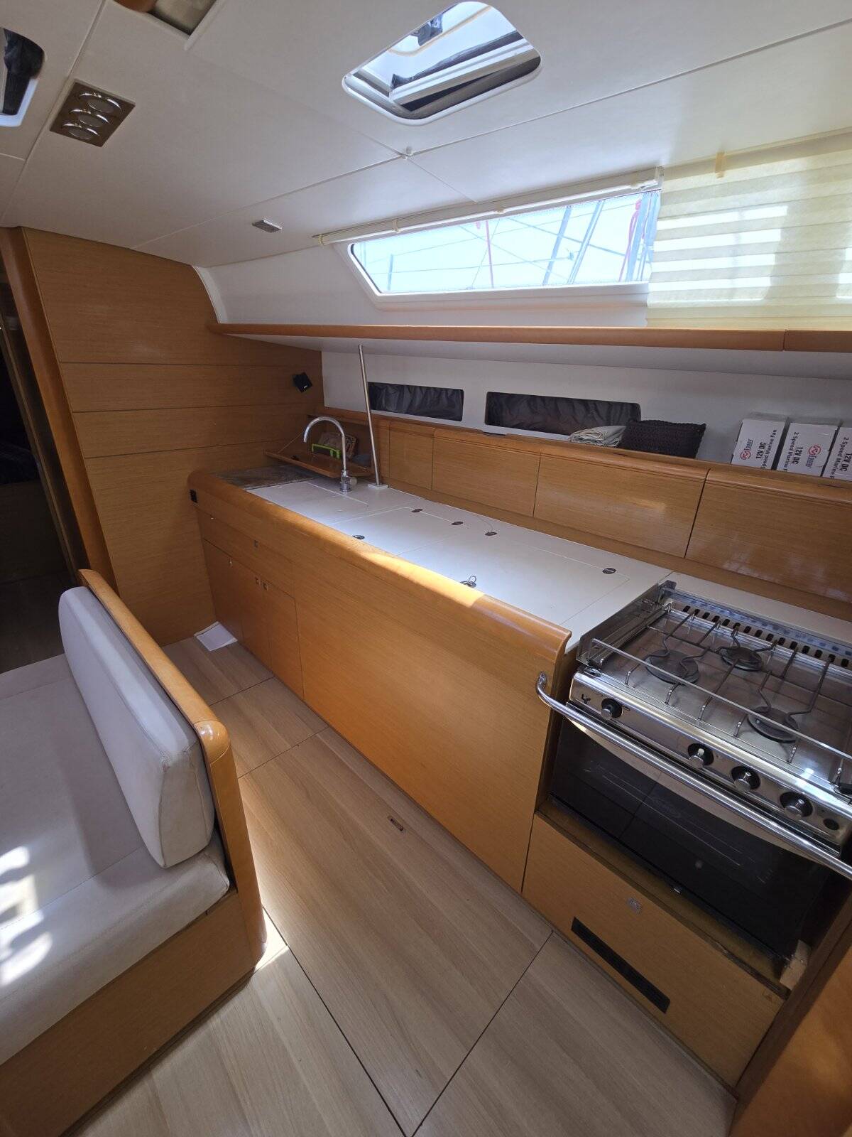 Sun Odyssey 469 ELECTRA