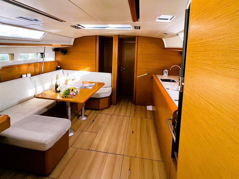 Sun Odyssey 469 Scooby Doo
