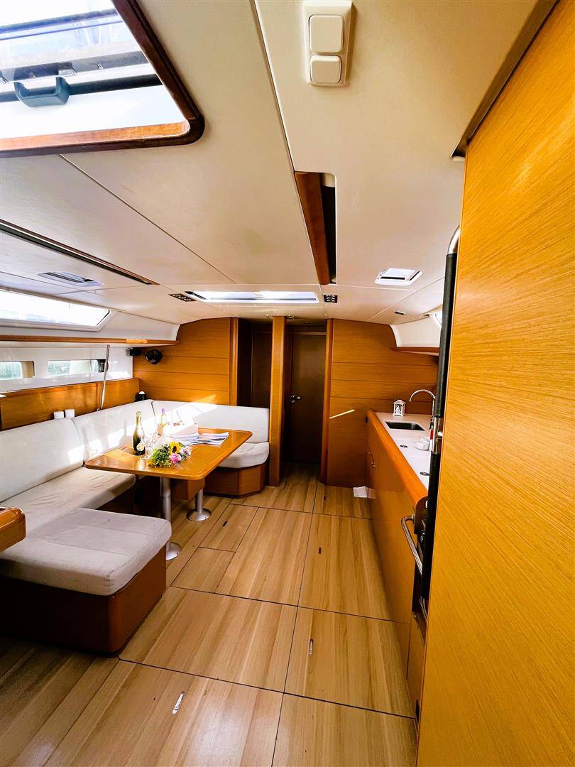 Sun Odyssey 469 Scooby Doo