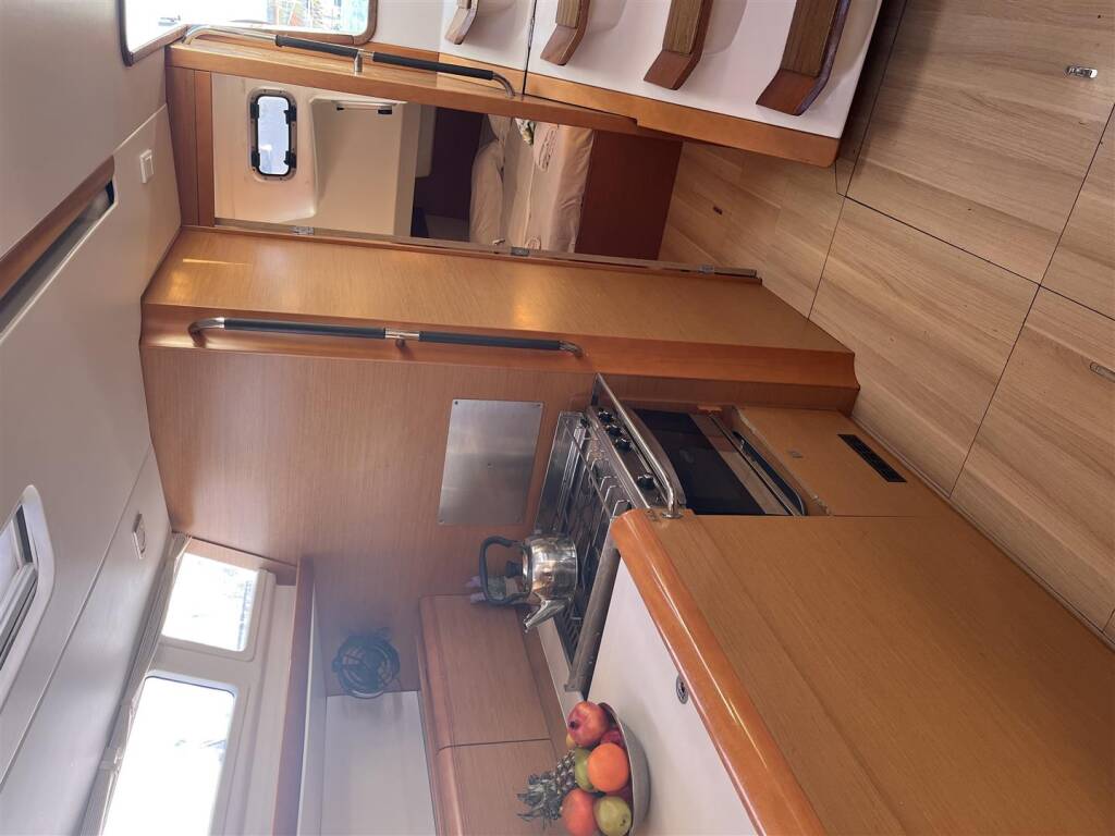 Sun Odyssey 469 Scooby Doo