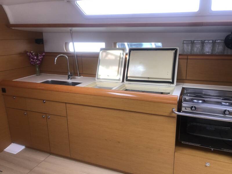 Sun Odyssey 469 Aurora Belle