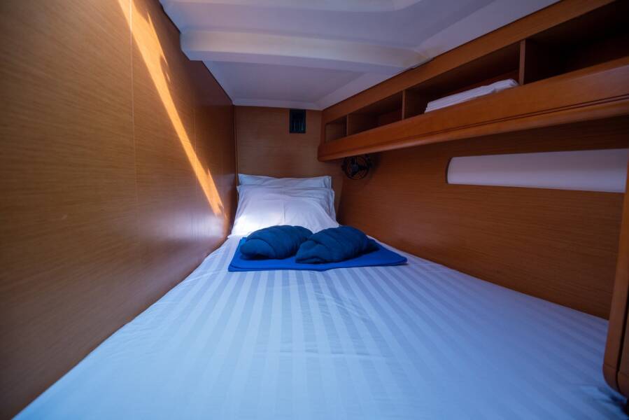 Sun Odyssey 469 Aurora Belle