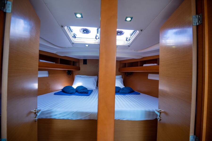 Sun Odyssey 469 Aurora Belle