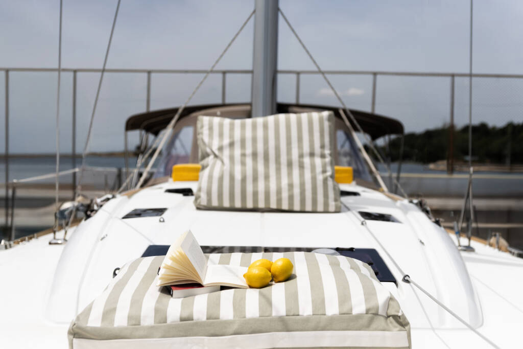 Sun Odyssey 469 Lemon