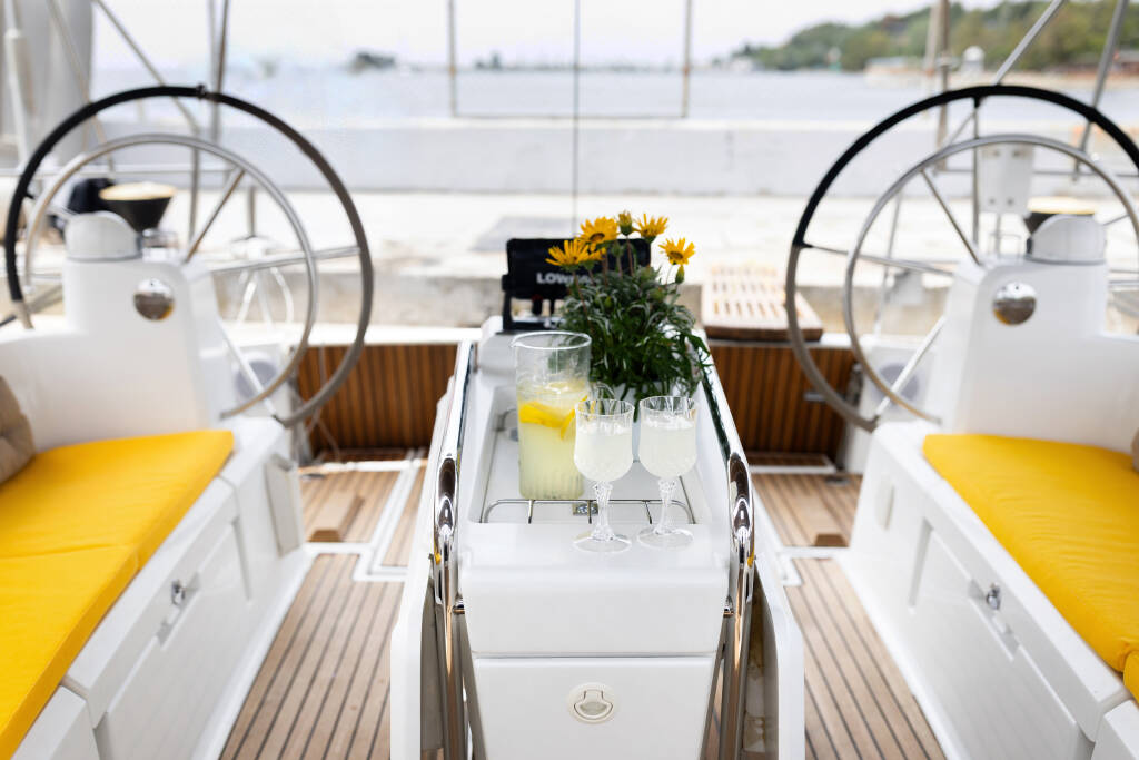 Sun Odyssey 469 Lemon