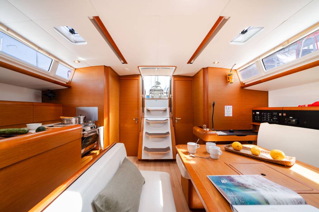 Sun Odyssey 479 SOFIA