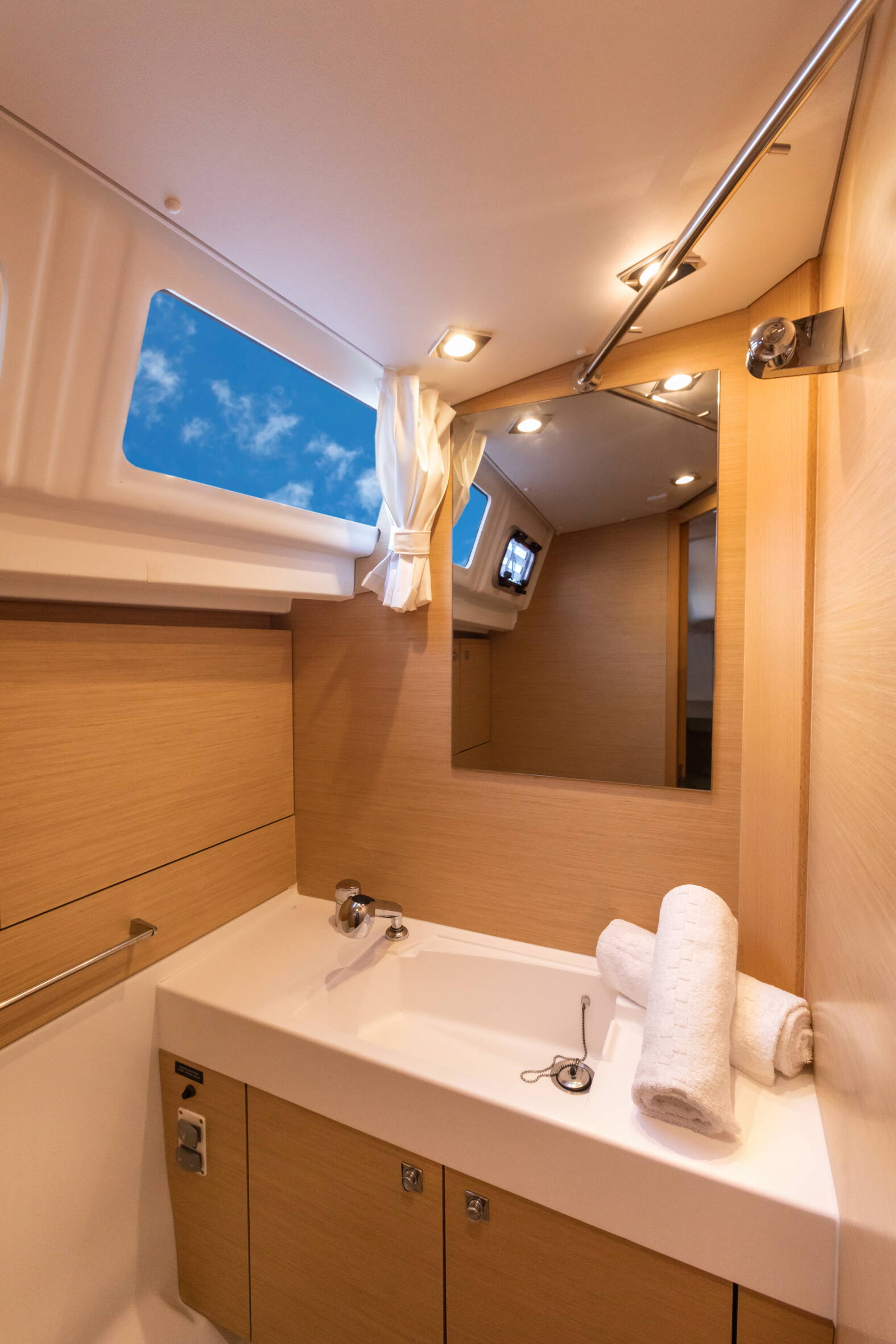 Sun Odyssey 479 Chandra - Standard line