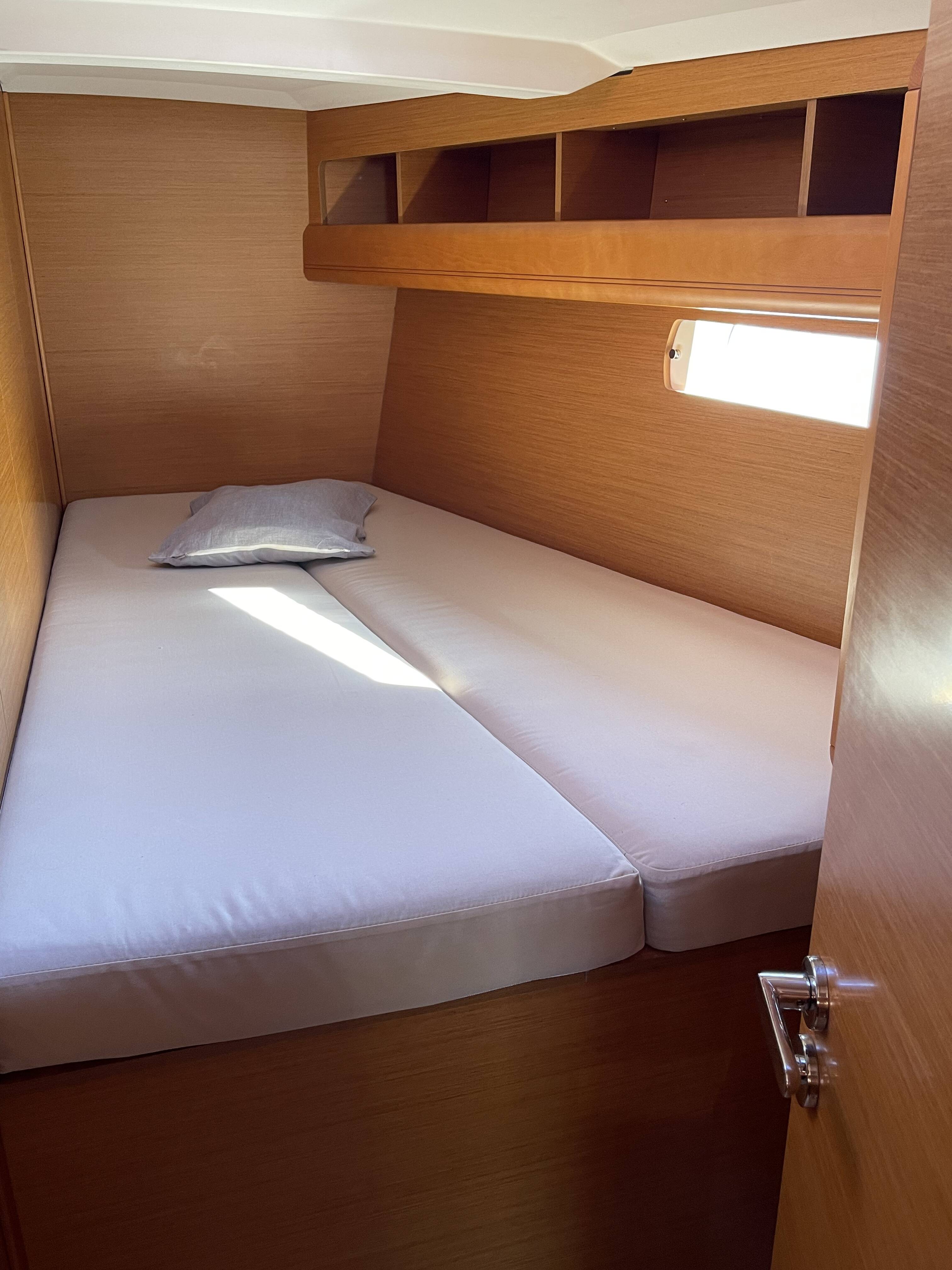 Sun Odyssey 479 Tanqueray