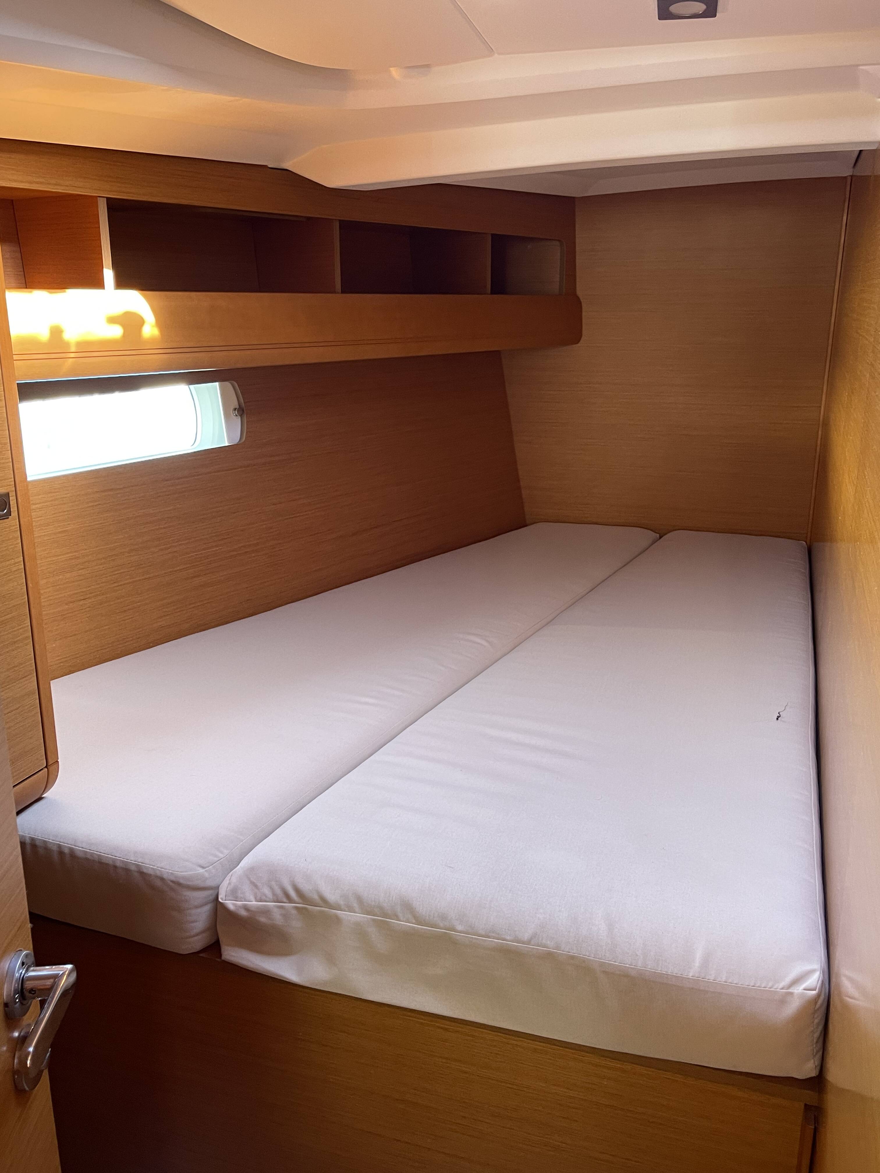 Sun Odyssey 479 Tanqueray