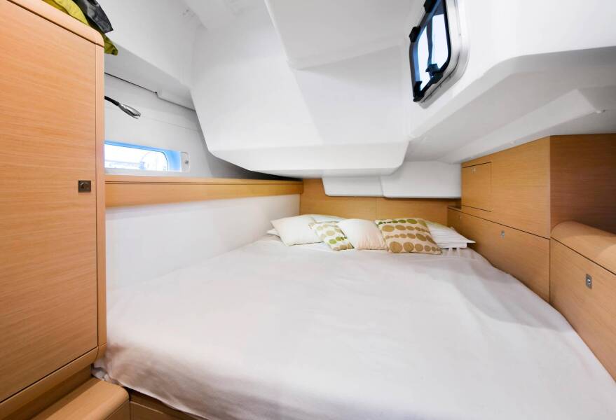 Sun Odyssey 479 Lucky Rain