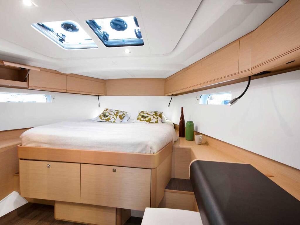 Sun Odyssey 479 Lucky Rain