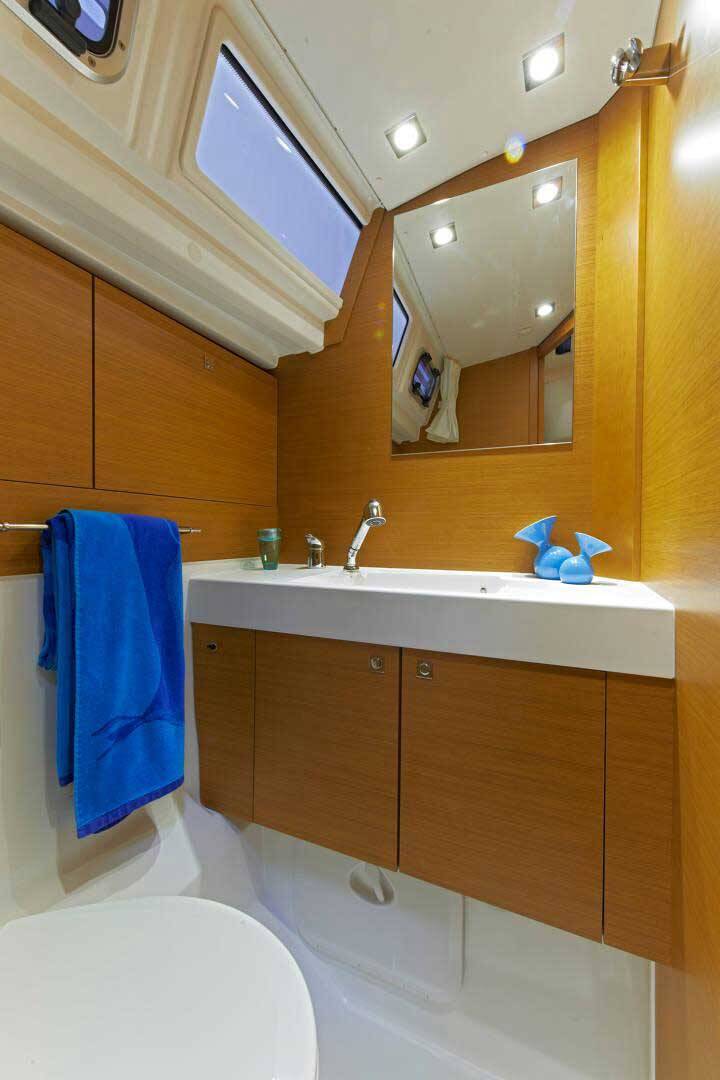 Sun Odyssey 479 Lucky Rain