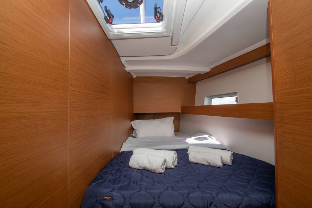 Sun Odyssey 490 4 cabins KNOT
