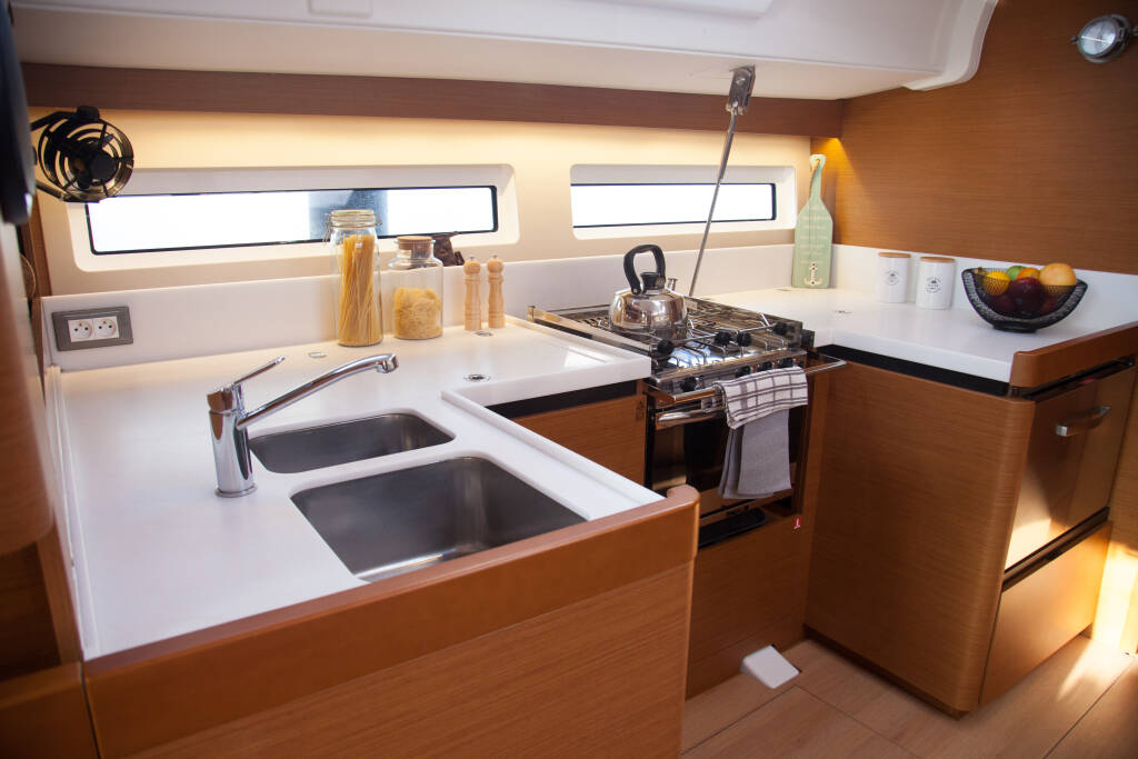 Sun Odyssey 490 4 cabins VITAMIN SEA