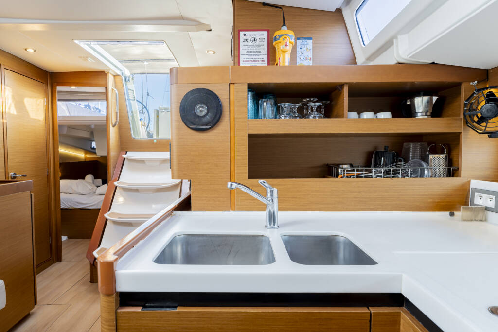 Sun Odyssey 490 4 cabins VITAMIN SEA