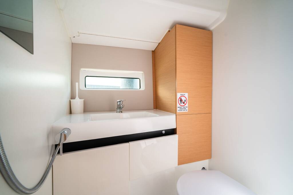 Sun Odyssey 490 4 cabins CALMA