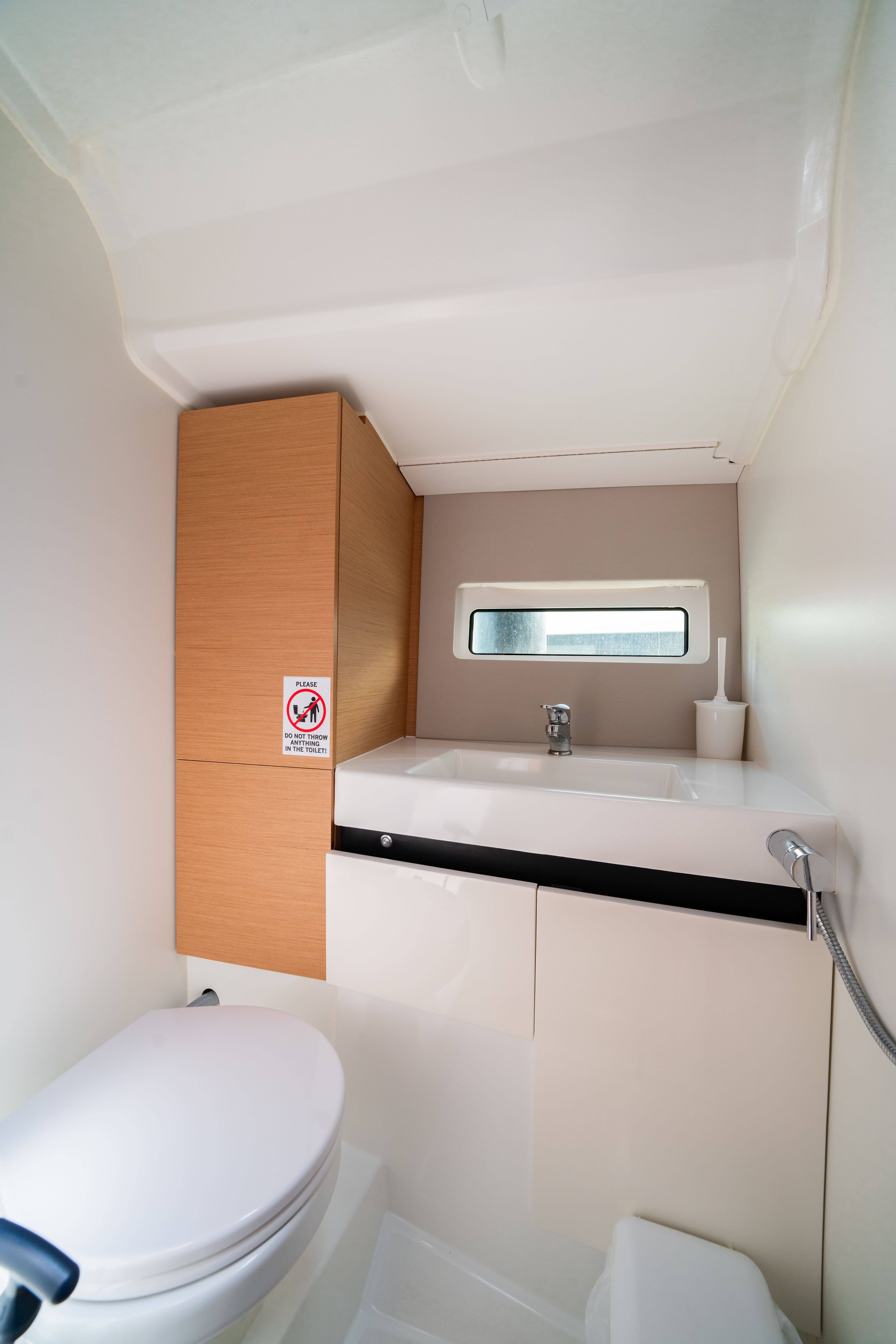 Sun Odyssey 490 4 cabins CALMA