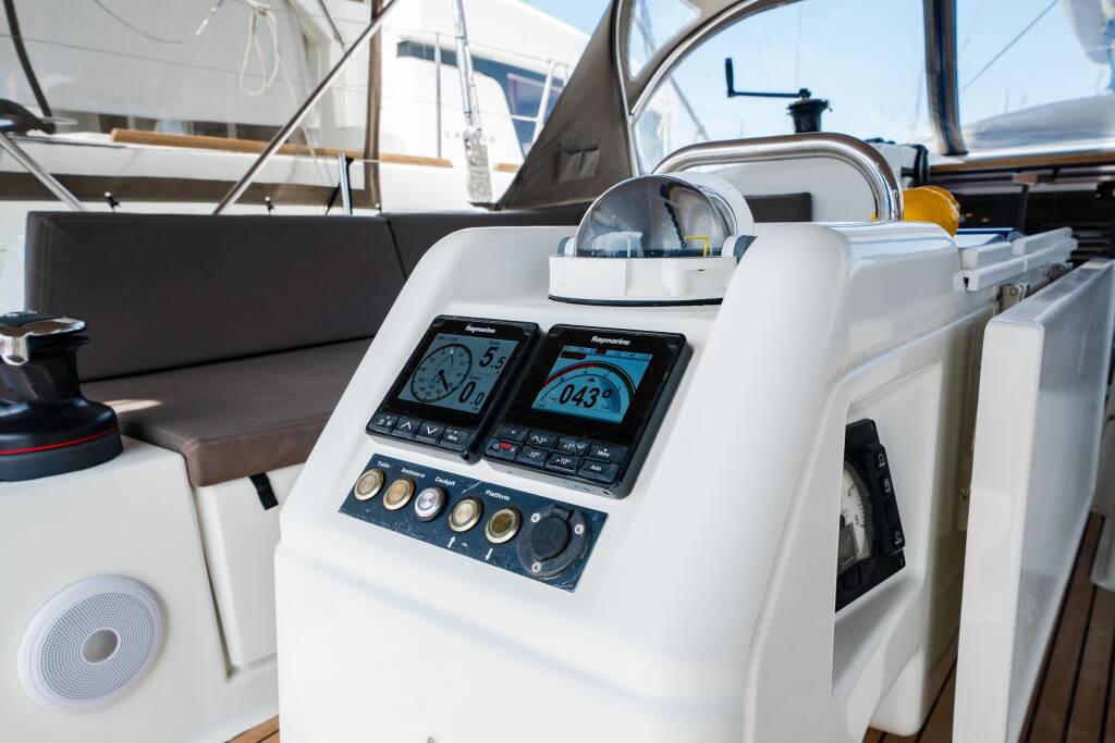 Sun Odyssey 490 4 cabins CALMA
