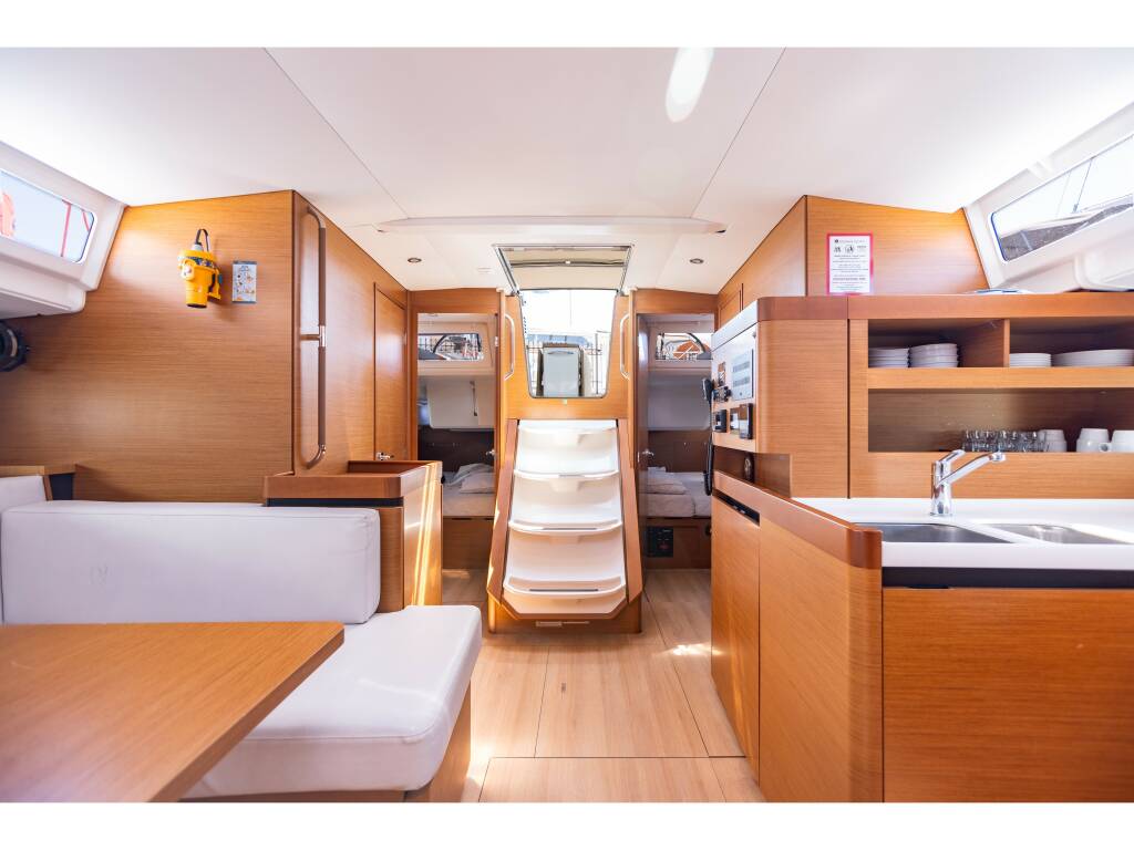 Sun Odyssey 490 4 cabins LYDIA