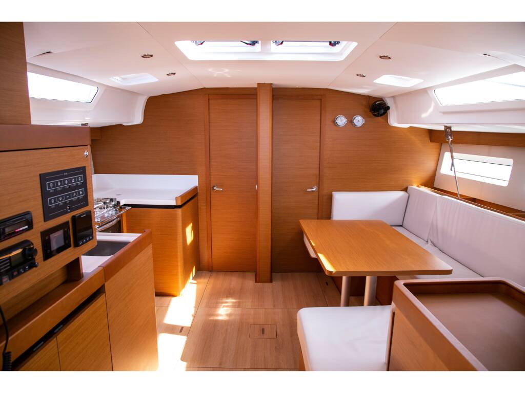 Sun Odyssey 490 5 cabins THALEIA