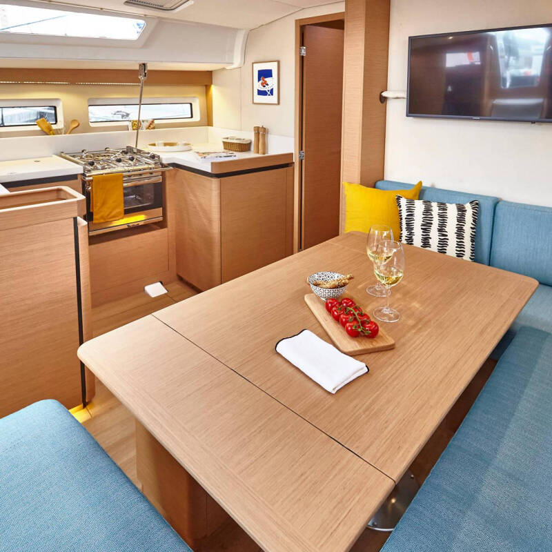 Sun Odyssey 490 Mila - Water maker, Solar Panel