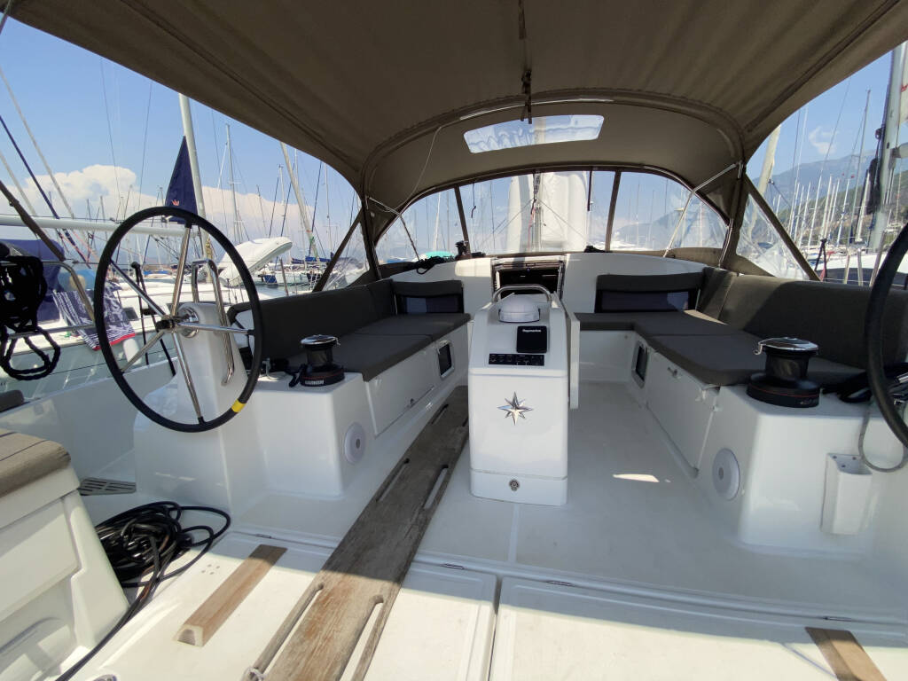Sun Odyssey 490 Derya