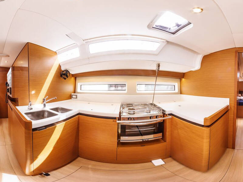 Sun Odyssey 490 Evita