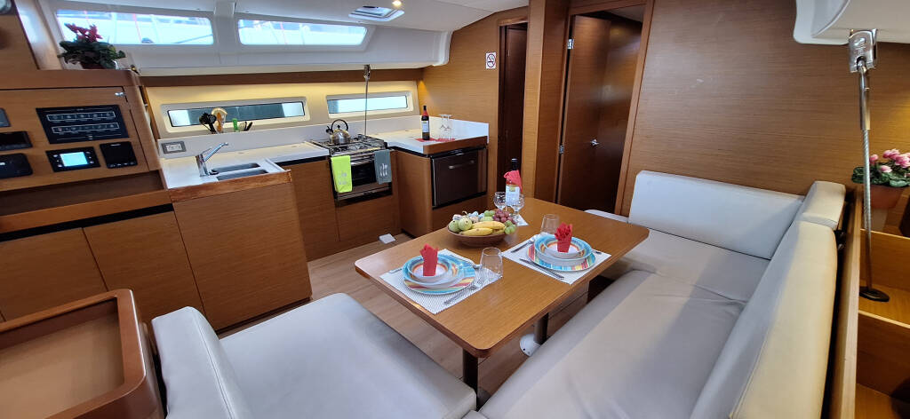 Sun Odyssey 490 LADY FLORA 2