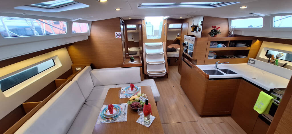 Sun Odyssey 490 LADY FLORA 2