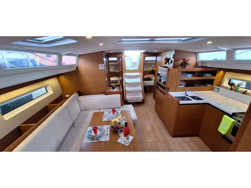 Sun Odyssey 490 LADY FLORA 2