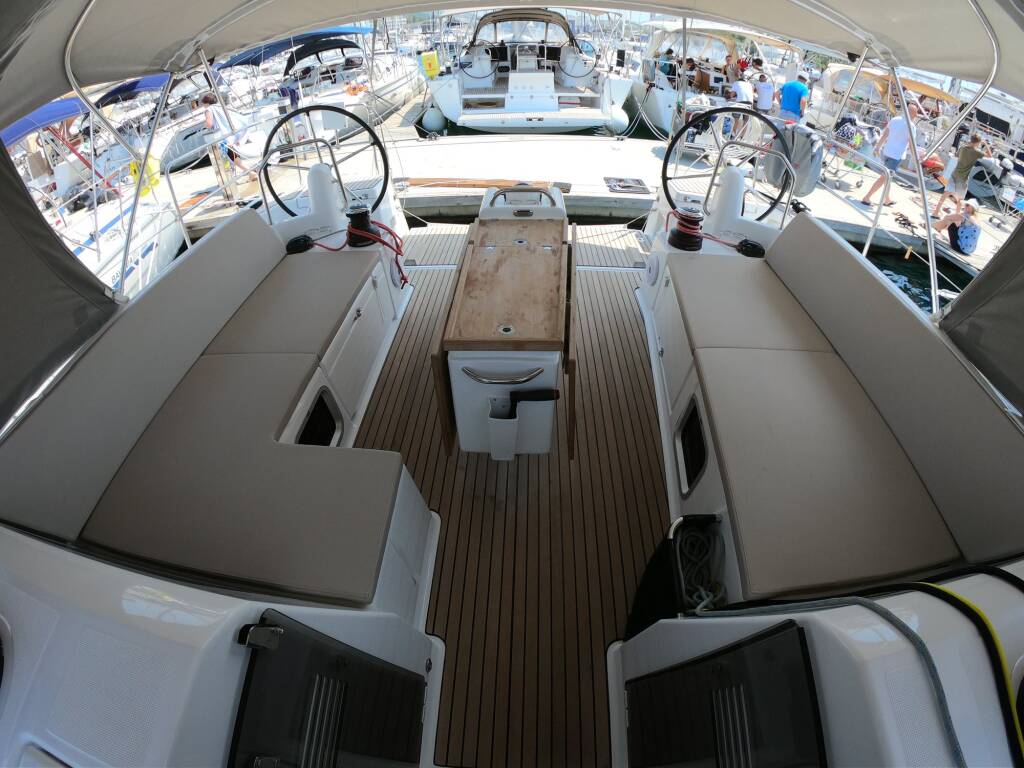 Sun Odyssey 490 