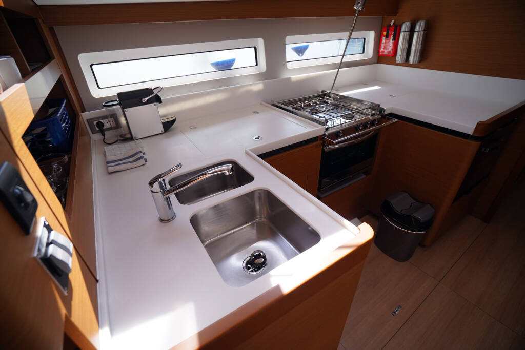 Sun Odyssey 490 Red Marlin