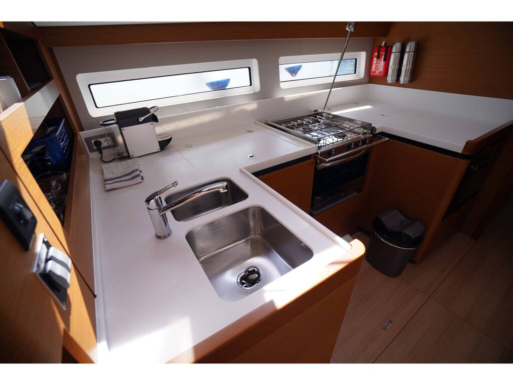 Sun Odyssey 490 Red Marlin