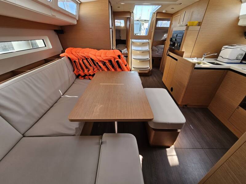 Sun Odyssey 490 Luna