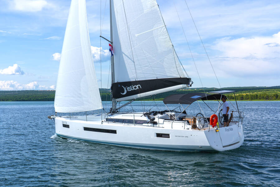 Sun Odyssey 490 First Ride