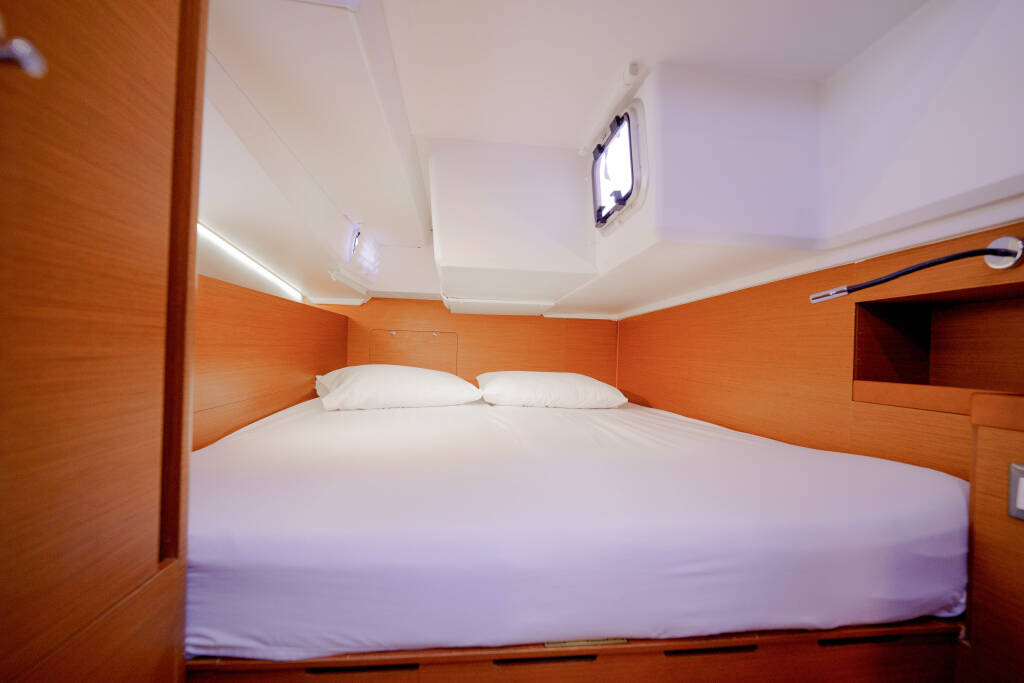 Sun Odyssey 490 Kalm