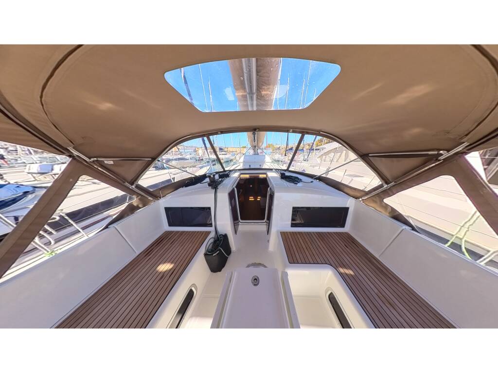 Sun Odyssey 490 Vino Blanco (Radazul)